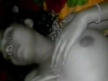 Watch Indian Sexy Chick Gets Meaty Dick