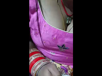 Homemade Indian Sex Beautiful Bhabhi Hot Cleavage