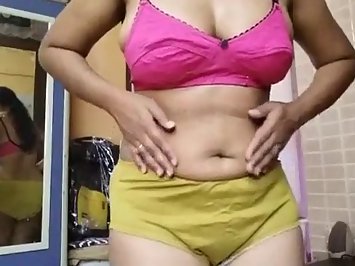 Petite Desi GF Pink Bra Nude